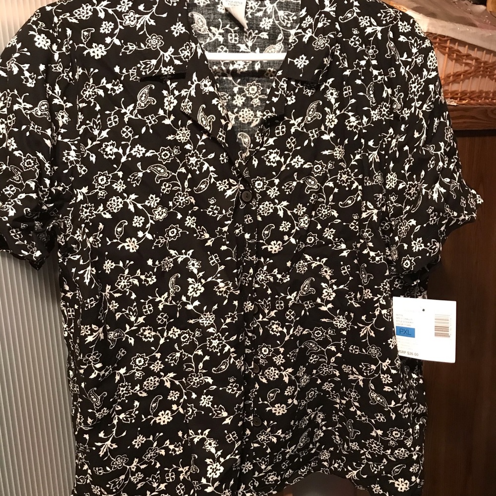 Sag harbor skirt top.